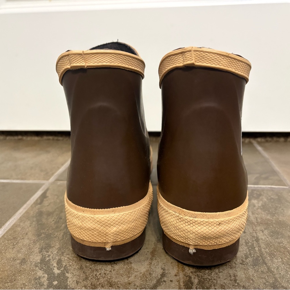 XTRATUF Women's Brown Ankle Boots - Picture 4 of 6
